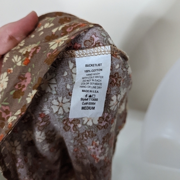 Bucket List Floral Cottagecore Wrap Cropped Top Blouse - Picture 8 of 8